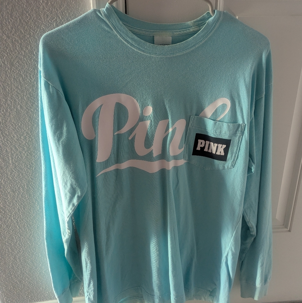 PINK Victoria's Secret Long Sleeve Tee Shirt - Light green